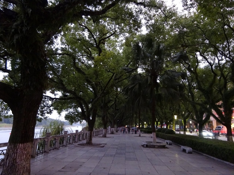 Пекин и сказочное волшебство провинции Гуанси.