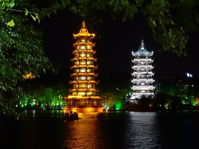 Пекин и сказочное волшебство провинции Гуанси.