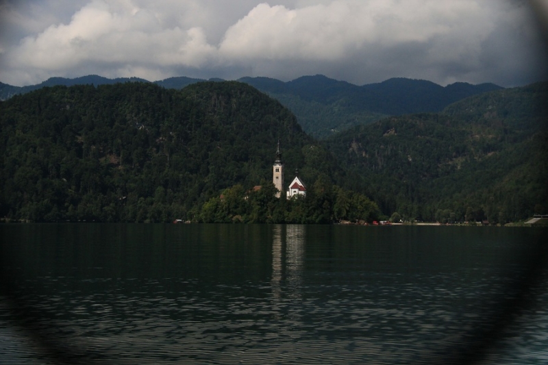 Крутые горы, бирюзовые водопады, чистейшие озера  - и это все о Словении. С кусочком Хорватии. Всей семьей на авто (координаты прилагаются).