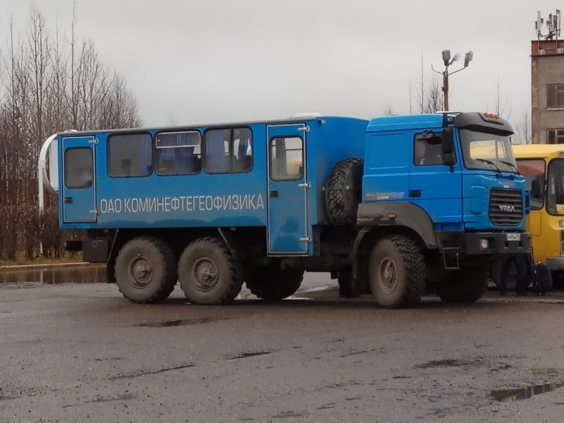Север. Стынет кровь. Печора, Талый, Каджеро́м, Усть-Лыжы, Паш-Шор, Юрьяха. Без прикрас. 2017окт.