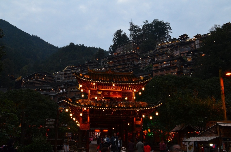 Гуанчжоу - Дачжай - Ченъян - Кайли(Xijiang + Zhenyuan) - Яншо - Гуйлин - Наннин