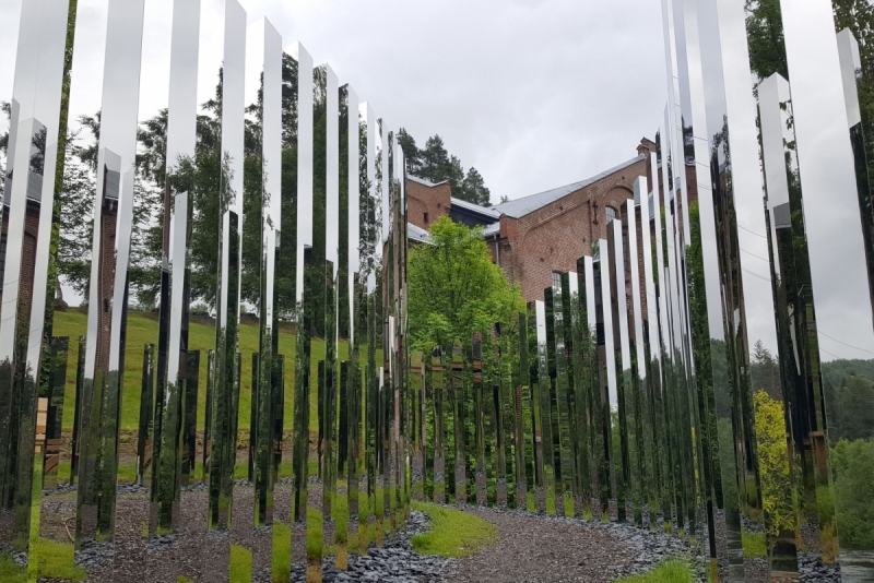 Там на неведомых дорожках...следы людей. Норвегия, регион фьордов, июнь 2017.