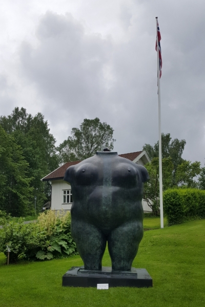 Там на неведомых дорожках...следы людей. Норвегия, регион фьордов, июнь 2017.