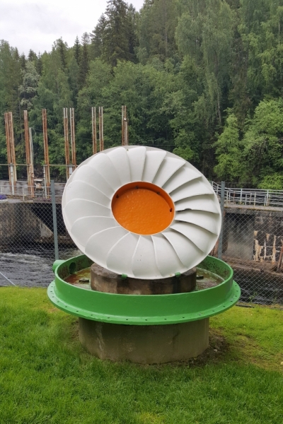 Там на неведомых дорожках...следы людей. Норвегия, регион фьордов, июнь 2017.