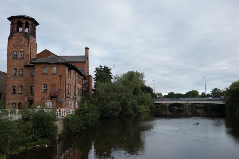 East Midlands в жёстких условиях командировки