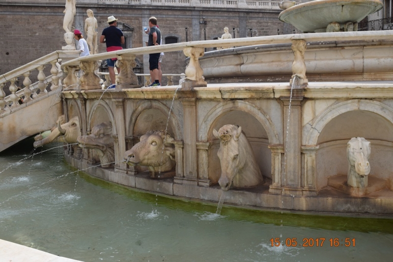 Италия от Венеции до Сиракузы за 15 дней на самолётах, поездах, паромах, автобусе и автомобиле.