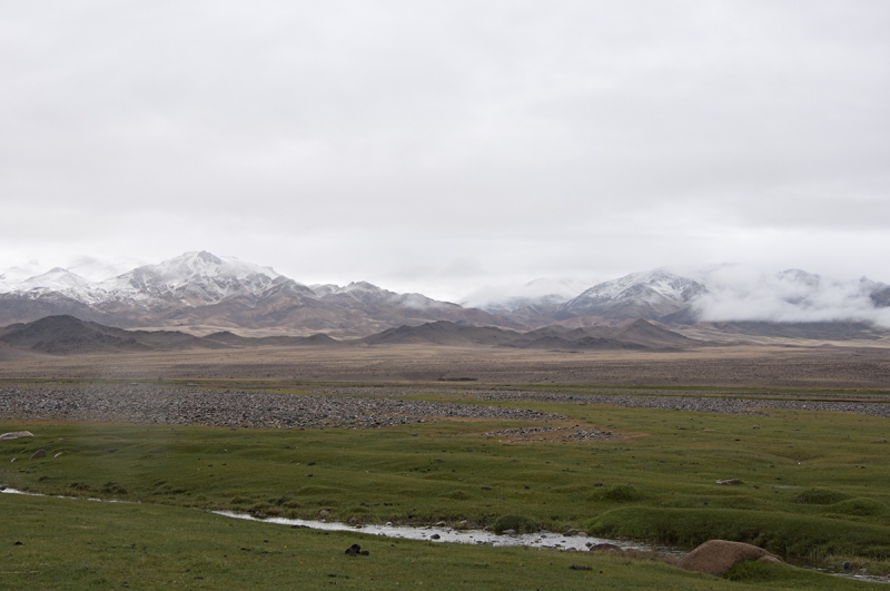 Женщина в объятиях монгольских ветров. Состояния и фотографии.