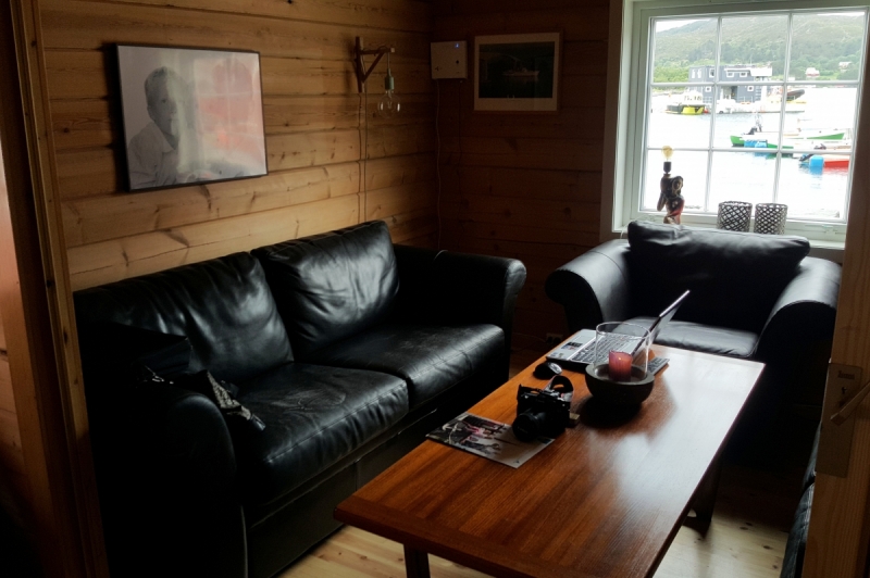 Там на неведомых дорожках...следы людей. Норвегия, регион фьордов, июнь 2017.