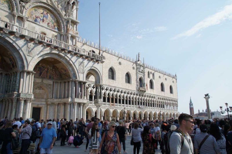 Отвези тещу на день рождения в Европу и получи стотыщ плюсов к карме