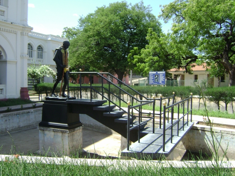 Мадурай в тонкостях, квест в храме Шивы (Бангалор), ашрам Art of living