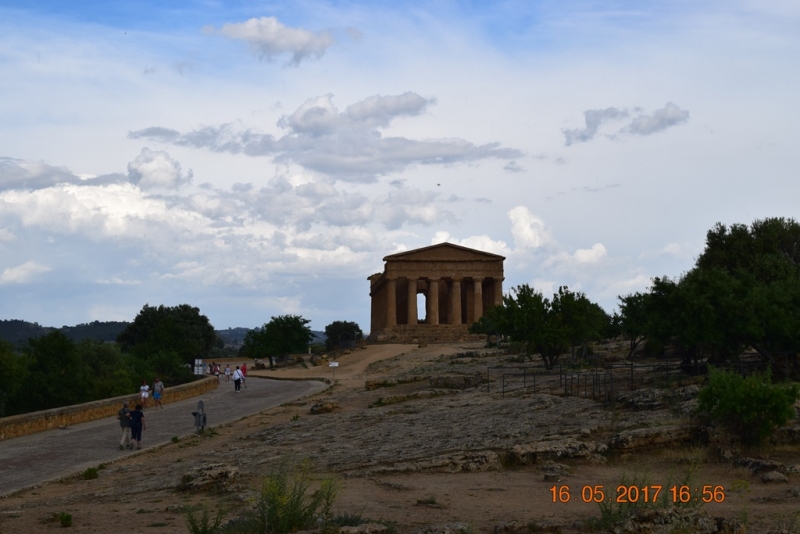 Италия от Венеции до Сиракузы за 15 дней на самолётах, поездах, паромах, автобусе и автомобиле.