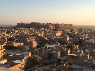 Маршрут в Индию на Новый год: Варанаси-Дели-Джодхпур-Джайсалмер-Удайпур-Джайпур-Агра-Дели. Покритикуйте, пожалуйста!