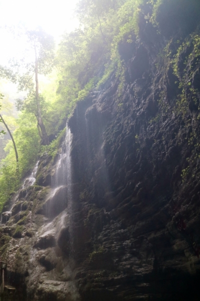 Ущелье Sitting Dragon Gorge (Zuo Long Gorge) рядом с г.Фуронг Ущелье Sitting Dragon Gorge (Zuo Long Gorge) рядом с г.Фуронг