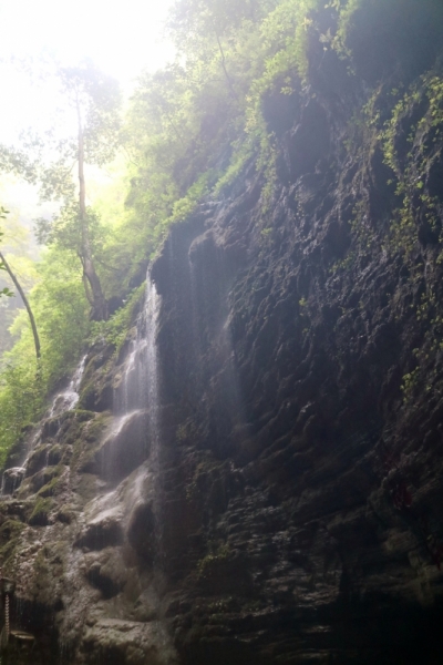 Ущелье Sitting Dragon Gorge (Zuo Long Gorge) рядом с г.Фуронг