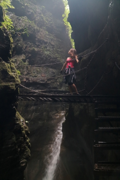 Ущелье Sitting Dragon Gorge (Zuo Long Gorge) рядом с г.Фуронг