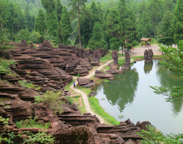 Ущелье Sitting Dragon Gorge (Zuo Long Gorge) рядом с г.Фуронг