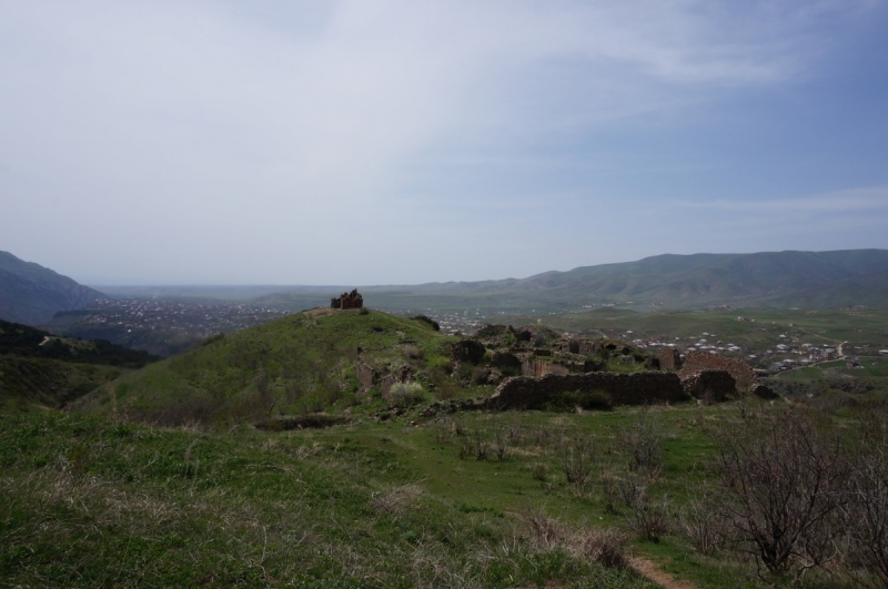 Май в Армении. Гарни, Ехегнадзор, Севан, Дилижан, Ереван. Трекинг.