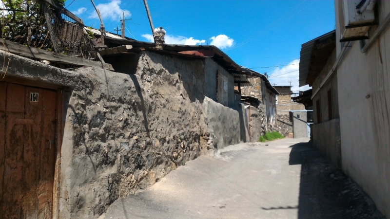 Май в Армении. Гарни, Ехегнадзор, Севан, Дилижан, Ереван. Трекинг.