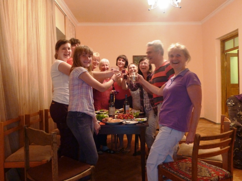 Май в Армении. Гарни, Ехегнадзор, Севан, Дилижан, Ереван. Трекинг.