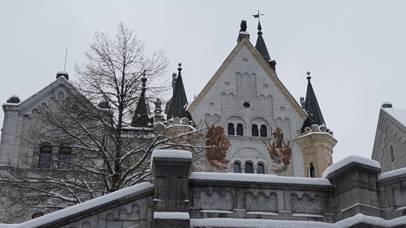 Фюссен, а также Вискирхе - Обераммергау - Гармиш-Партенкирхен, бенедиктинское аббатство Этталь и Königliche Kristall-Therme в Швангау в декабре