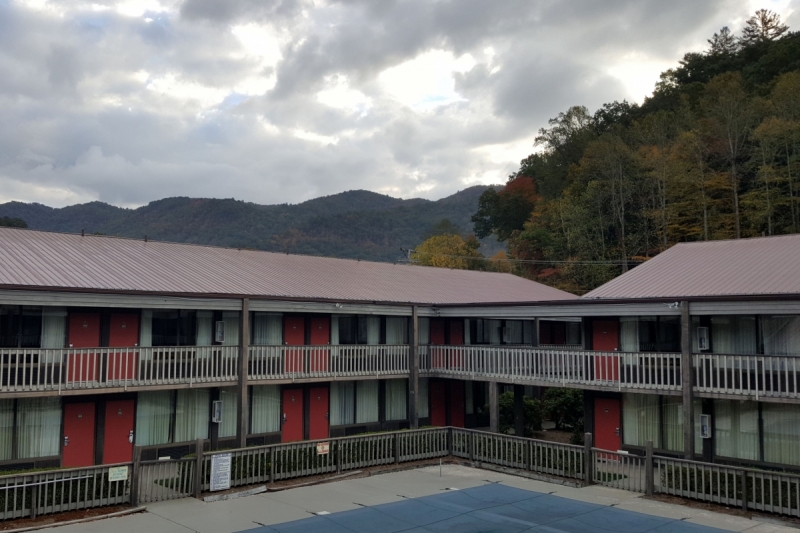 Осень в золоте и багрянце не стеснялась восхищать. Blue Ridge Parkway. 18-22 октября 2016 года.