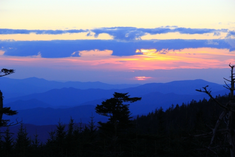 Осень в золоте и багрянце не стеснялась восхищать. Blue Ridge Parkway. 18-22 октября 2016 года.