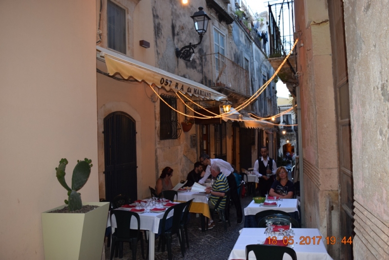 Италия от Венеции до Сиракузы за 15 дней на самолётах, поездах, паромах, автобусе и автомобиле.