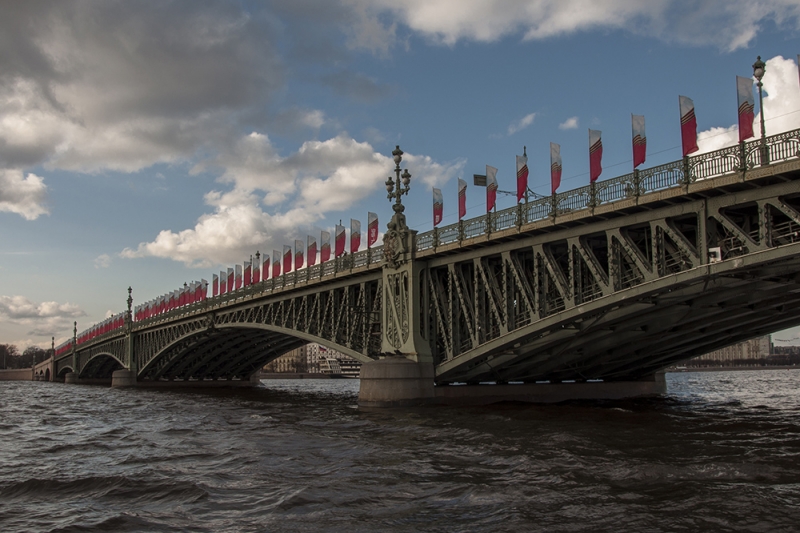 Санкт-Петербург на майские 2017: первоцветы, Петергоф, прогулки, Победа, погода