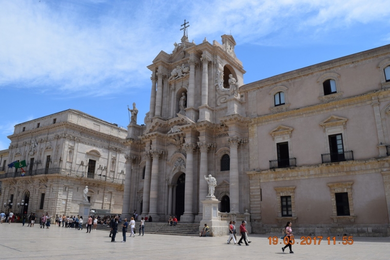 Италия от Венеции до Сиракузы за 15 дней на самолётах, поездах, паромах, автобусе и автомобиле.