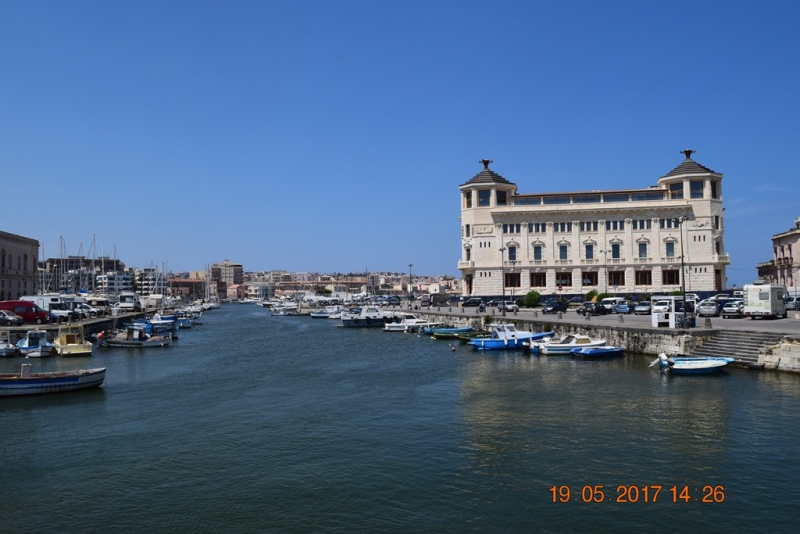 Италия от Венеции до Сиракузы за 15 дней на самолётах, поездах, паромах, автобусе и автомобиле.