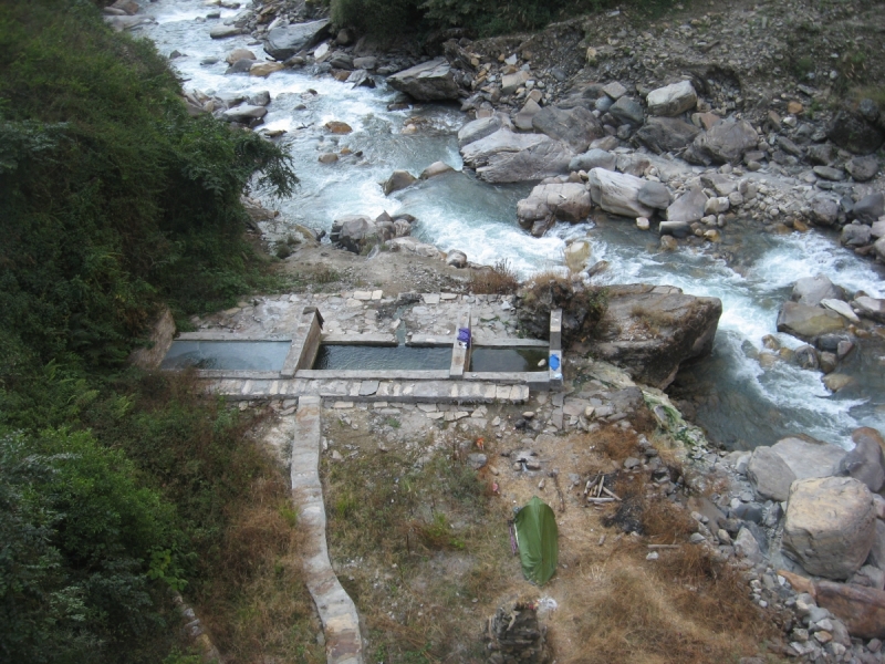 От Татопани к Татопани с видом на Ганеш химал