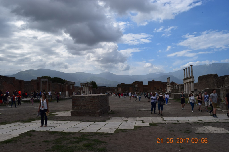 Италия от Венеции до Сиракузы за 15 дней на самолётах, поездах, паромах, автобусе и автомобиле.