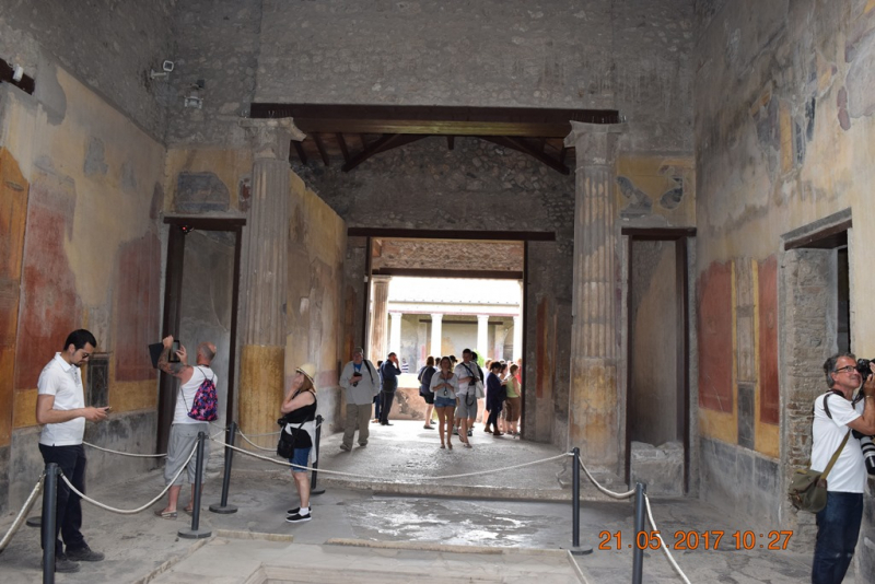 Италия от Венеции до Сиракузы за 15 дней на самолётах, поездах, паромах, автобусе и автомобиле.