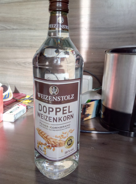 Принял на грудь, скажи что-нибудь! Трезвым вход запрещён!