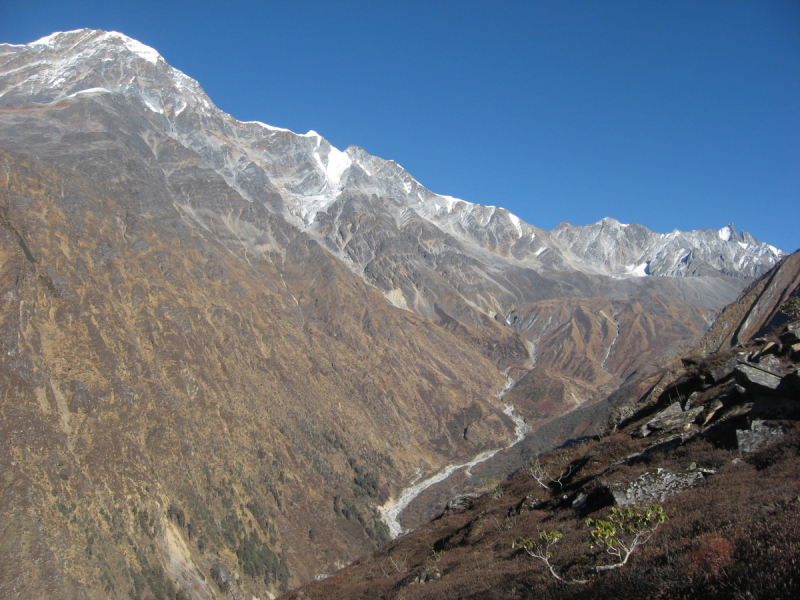 От Татопани к Татопани с видом на Ганеш химал