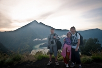 Бали (сёрф) - НГ2011 - Ломбок (треккенг на вулкан) - Гили