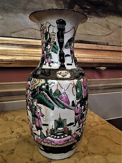 2018, янв. Жемчужинки Марке: травертиновый Асколи-Пичено (очень подробно) и ярко-рыжая Оффида (набегом). Без а/м.