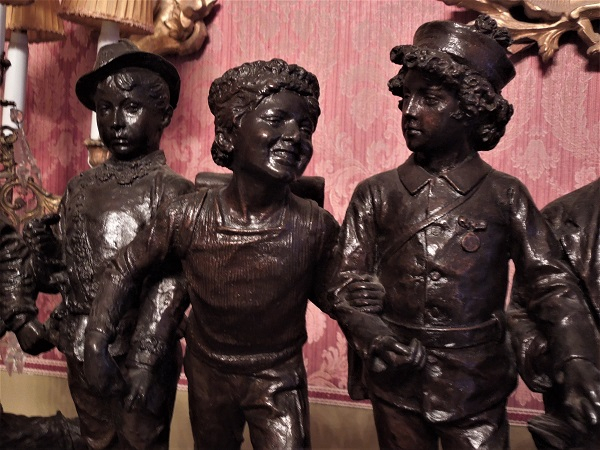 2018, янв. Жемчужинки Марке: травертиновый Асколи-Пичено (очень подробно) и ярко-рыжая Оффида (набегом). Без а/м.