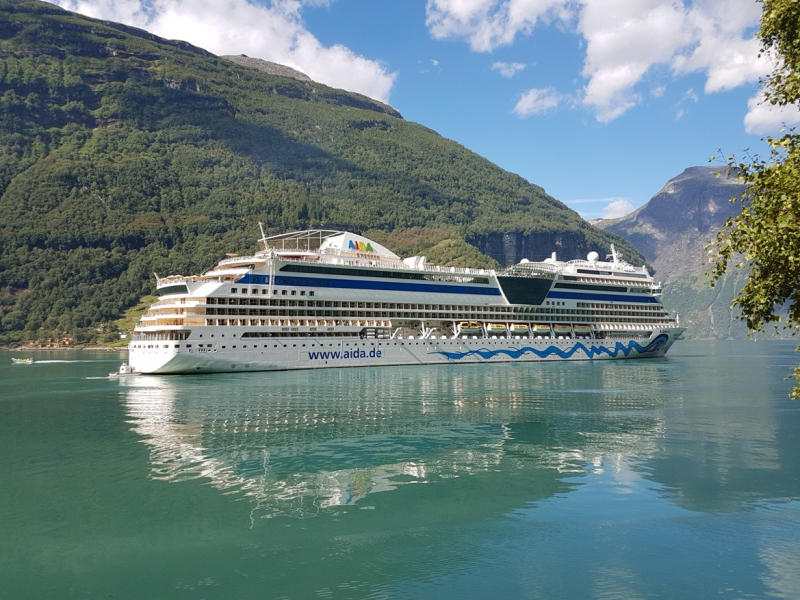 4 дня на авто с палаткой. Geiranger, Mohn Topp/Bladet, Nigardsbreen, FV55. 4 дня на авто с палаткой. Geiranger, Mohn Topp/Bladet, Nigardsbreen, FV55.