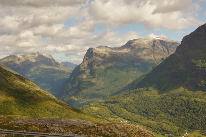 4 дня на авто с палаткой. Geiranger, Mohn Topp/Bladet, Nigardsbreen, FV55.