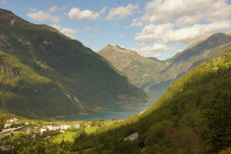 4 дня на авто с палаткой. Geiranger, Mohn Topp/Bladet, Nigardsbreen, FV55.