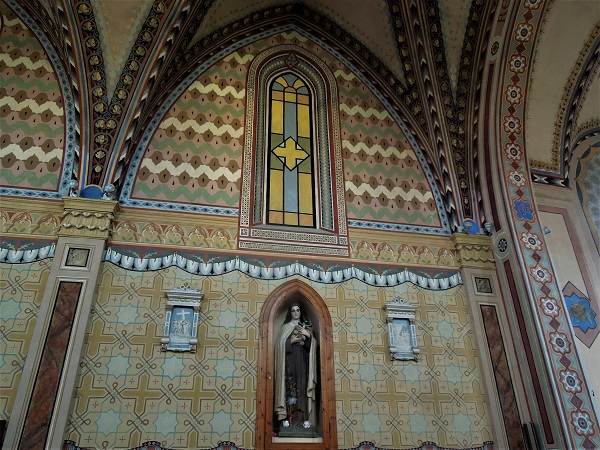 2018, янв. Жемчужинки Марке: травертиновый Асколи-Пичено (очень подробно) и ярко-рыжая Оффида (набегом). Без а/м.