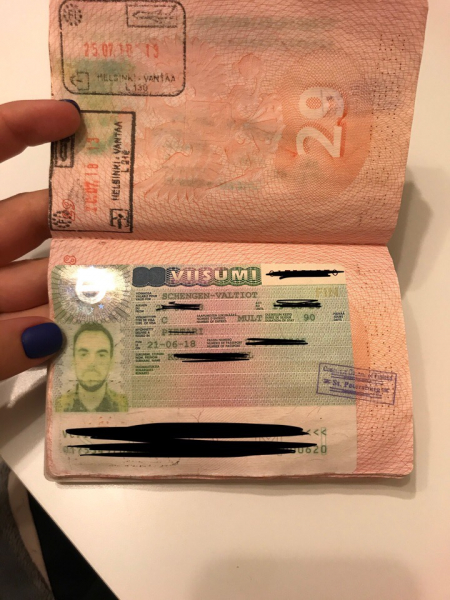 Поврежден загранпаспорт - могут быть проблемы на границе