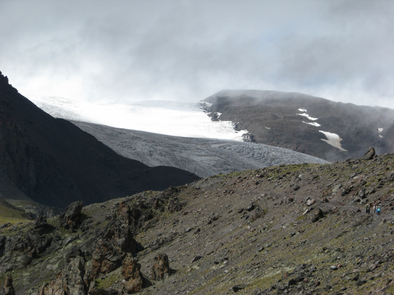 Прогулки с облаками и выше: восхождение на Эльбрус с юга в августе 2018 года