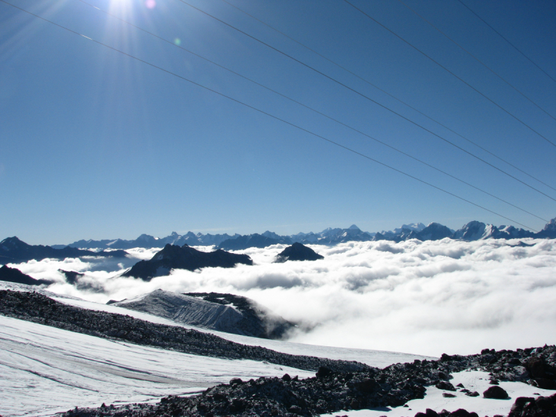 Прогулки с облаками и выше: восхождение на Эльбрус с юга в августе 2018 года