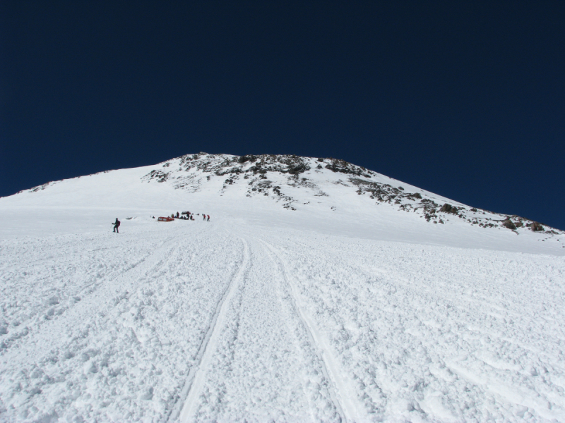 Прогулки с облаками и выше: восхождение на Эльбрус с юга в августе 2018 года
