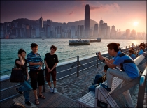На набережной Гонконга