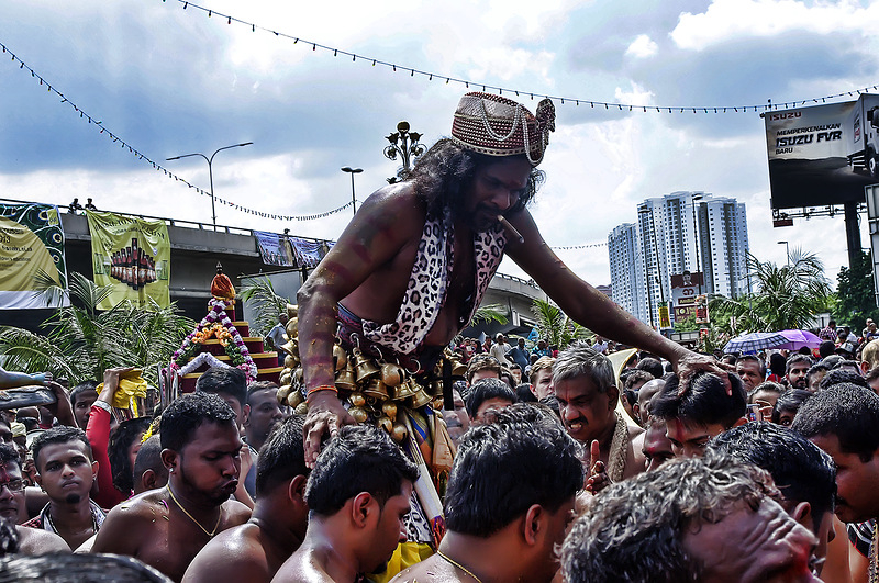 Thaipusam 2013 или, сделай мне больно...