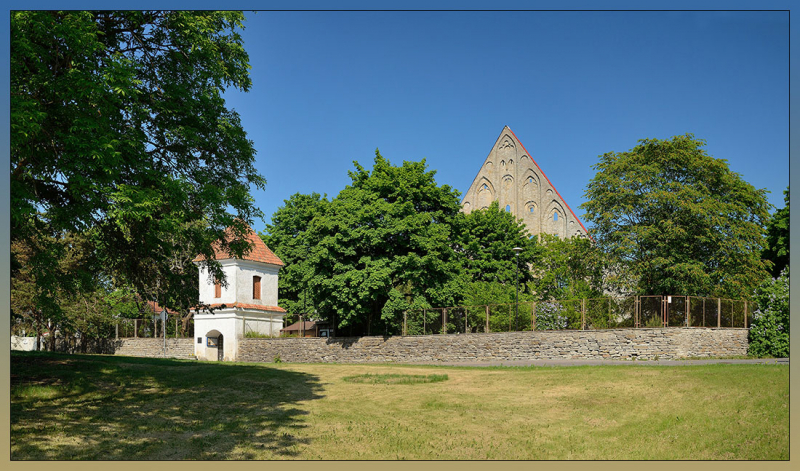 Tallinn 2. 211. DSC_0241 + 0242. Кляштар сьвятой Брыгiты. Pirita klooster