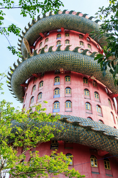 The Dragon Building в Бангкоке